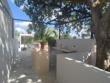 Venta de casa residencial de 2 Habitaciones con piscina en García Gineres