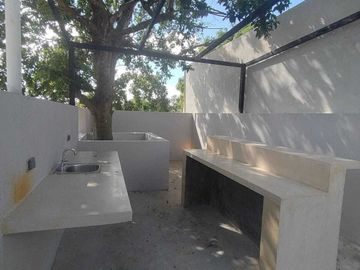 Venta de casa residencial de 2 Habitaciones con piscina en García Gineres