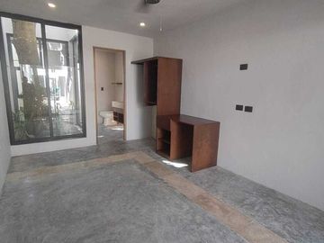 Venta de casa residencial de 2 Habitaciones con piscina en García Gineres