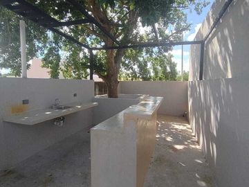 Venta de casa residencial de 2 Habitaciones con piscina en García Gineres