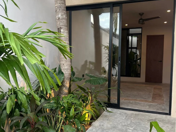 Venta de casa residencial de 2 Habitaciones con piscina en García Gineres