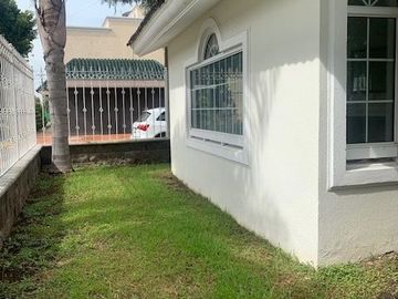 HERMOSA CASA ESTILO CALIFORNIANO