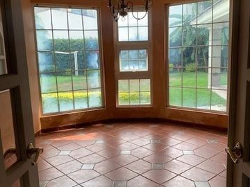 HERMOSA CASA ESTILO CALIFORNIANO