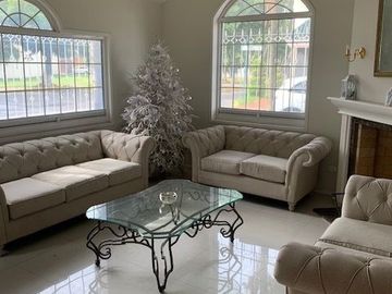 HERMOSA CASA ESTILO CALIFORNIANO
