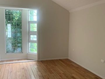 HERMOSA CASA ESTILO CALIFORNIANO