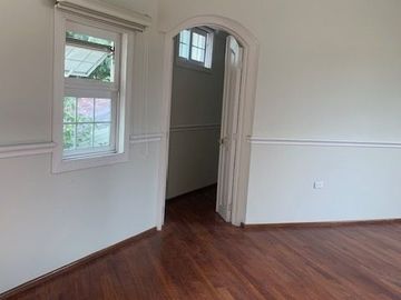 HERMOSA CASA ESTILO CALIFORNIANO