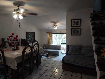 Casa  con alberca común, de 2 recámaras