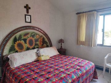 Casa  con alberca común, de 2 recámaras
