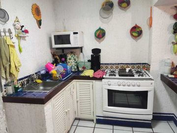 Casa  con alberca común, de 2 recámaras