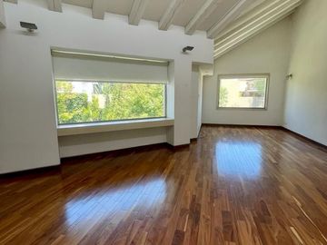 Hermosa casa en Venta y renta en Real del country, Bosque Real