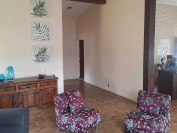 CASA EN VENTA CON GRAN POTENCIAL TERRENO DE 1,634M2