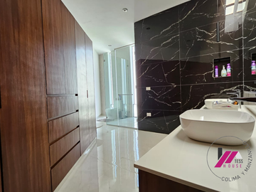 HERMOSA RESIDENCIA DE LUJO EN CONDOMINIO LA HIGUERA