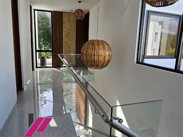 HERMOSA RESIDENCIA DE LUJO EN CONDOMINIO LA HIGUERA