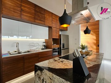 HERMOSA RESIDENCIA DE LUJO EN CONDOMINIO LA HIGUERA