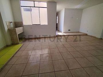 Edificio Multifamiliar en Venta – Excelente Ubicación en Los Olivos