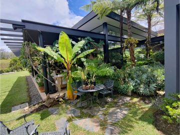 7551568 Venta Casa en Envigado sector Alto de las Palmas