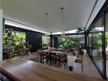 7551568 Venta Casa en Envigado sector Alto de las Palmas