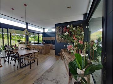 7551568 Venta Casa en Envigado sector Alto de las Palmas