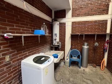 CASA CON ALBERCA EN PRIVADA ZONA ORIENTE