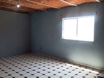 CASA DUPLEX UBICADA EN ESQUINA EN VENTA EN COLONIA LA LOMA GUADALAJARA