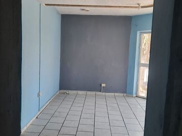 CASA DUPLEX UBICADA EN ESQUINA EN VENTA EN COLONIA LA LOMA GUADALAJARA