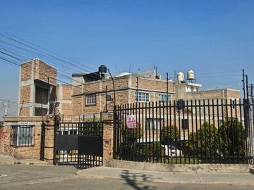 VENDO CASA DÚPLEX EN CONDOMINIO, EN BULEVARES DEL LAGO, NICOLAS ROMERO.