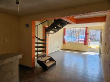 VENDO CASA DÚPLEX EN CONDOMINIO, EN BULEVARES DEL LAGO, NICOLAS ROMERO.