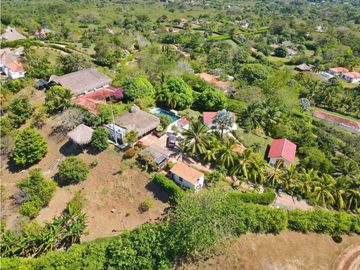 Venta casa campestre en Condominio La Hacienda en Turbaco