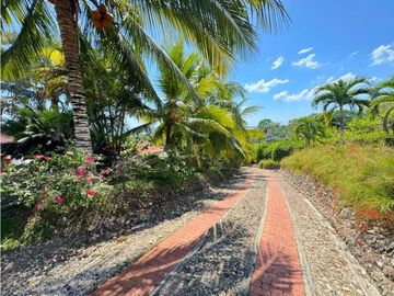Venta casa campestre en Condominio La Hacienda en Turbaco