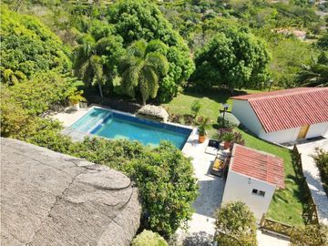 Venta casa campestre en Condominio La Hacienda en Turbaco