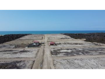 En venta lotes de terreno Proyecto San Jose Beach  frente al mar.