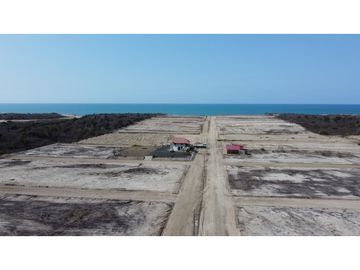 En venta lotes de terreno Proyecto San Jose Beach  frente al mar.