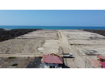En venta lotes de terreno Proyecto San Jose Beach  frente al mar.