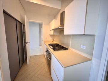 APARTAMENTO OCEAN REEF ISLAND linea blanca  2 isla 3 REC 245M2 MLD