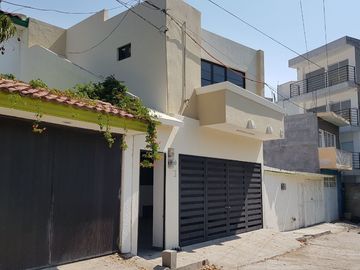 Casa en Venta recámara en planta baja Col. Miravalle