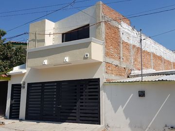 Casa en Venta recámara en planta baja Col. Miravalle