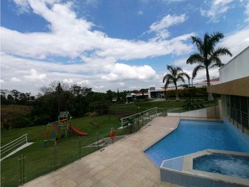Se Vende Casa Campestre en Conjunto Sector del Caimo Quindío