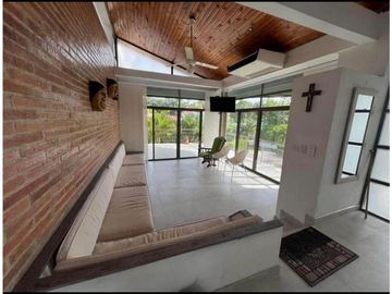Casa campestre for Venta price: 1200000000