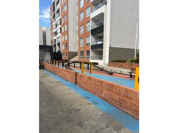 VENDO HERMOSO APARTAMENTO 4TO PISO VALLE DEL LILI SM  8458994