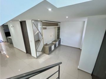 CASA DE CONJUNTO EN VENTA LA CAMPIÑA