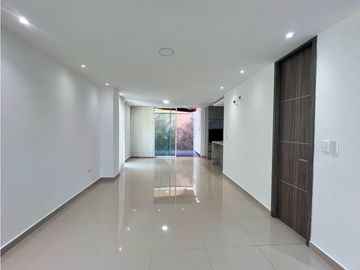 CASA DE CONJUNTO EN VENTA LA CAMPIÑA