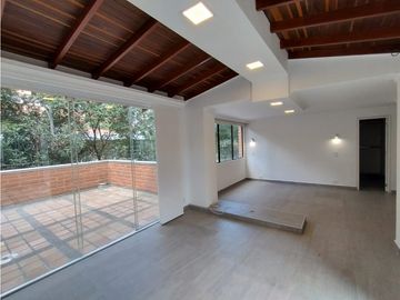SE VENDE APARTAMENTO EN EL POBLADO
