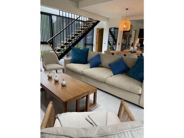 CASA  MINIMALISTA BARRIO PRIVADO PIONEROS en ALQUILER