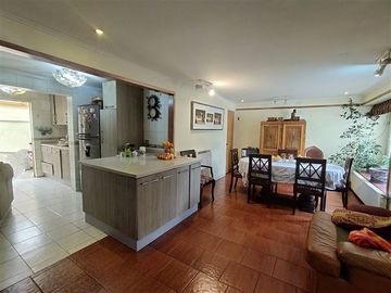 Casa en Venta en Metro Fernando Castillo Velasco