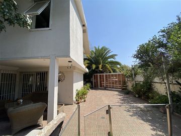 Casa en Venta en Metro Fernando Castillo Velasco