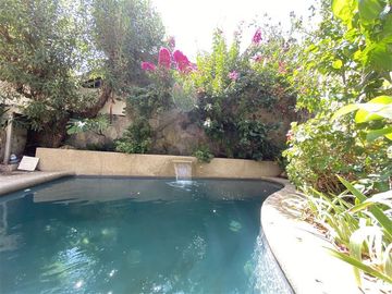 Casa en Venta en Metro Fernando Castillo Velasco