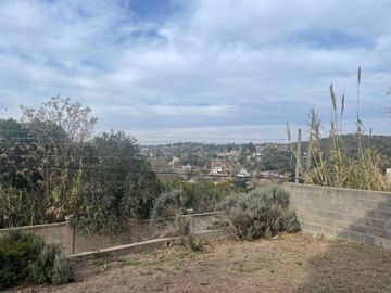 VENTA CASA EN RIO CEBALLOS A REMODELAR