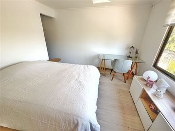 Casa en Venta en Impecable ! Fuera de condominio!!