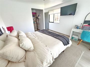 Casa en Venta en Impecable ! Fuera de condominio!!