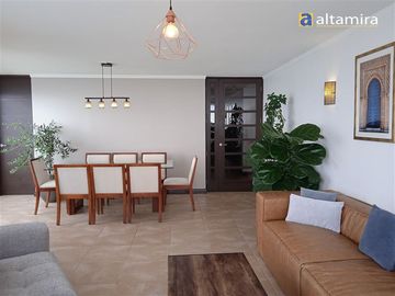 Departamento en Venta en Edificio Punta Cavancha piso 21 TN (2 estacionamientos)